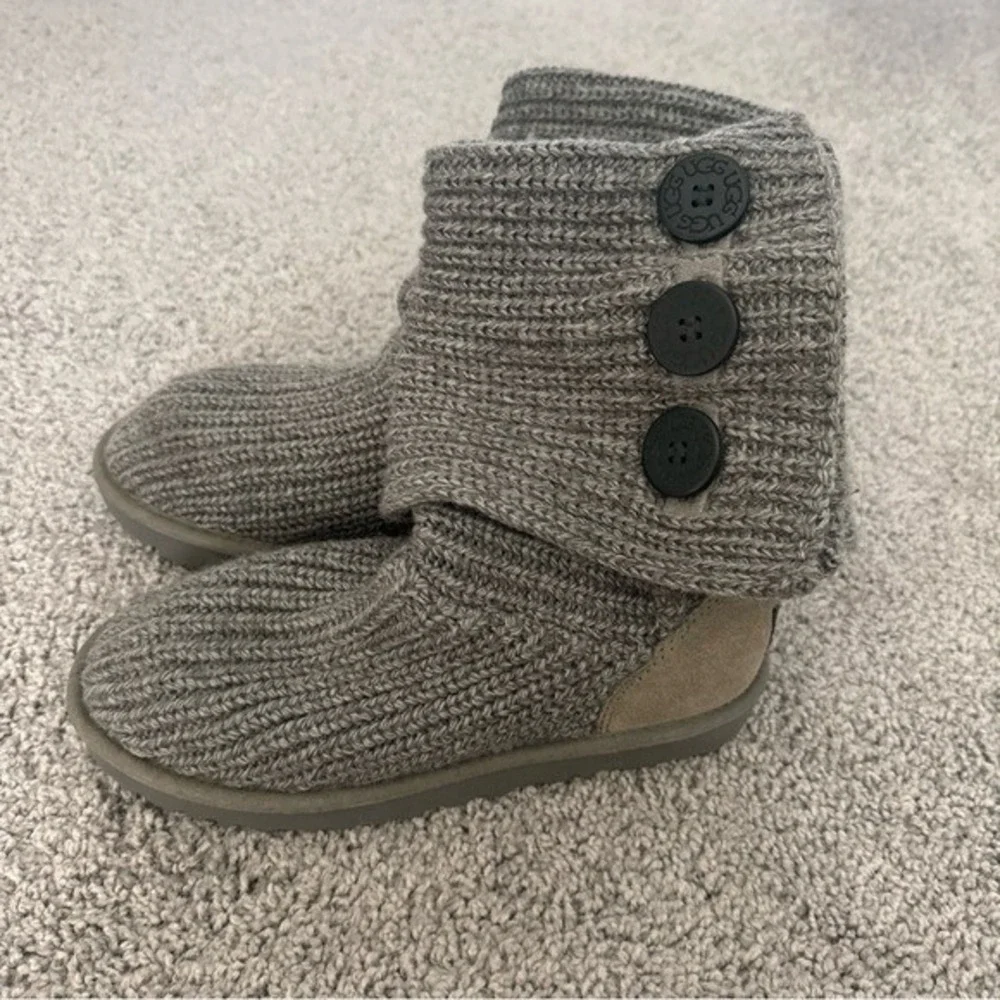 UGG Australia Women's Gray Knit Button Boots Size‎ 7 Right & Size 8 Left